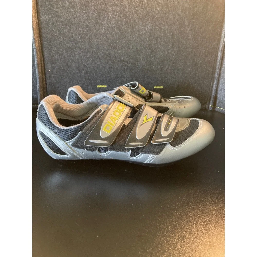 Diadora cycling shoes